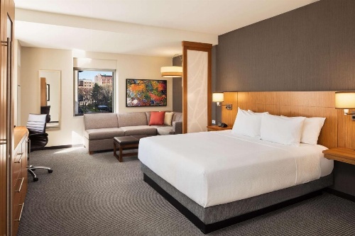 Hyatt Place Knoxville/Downtown image 23